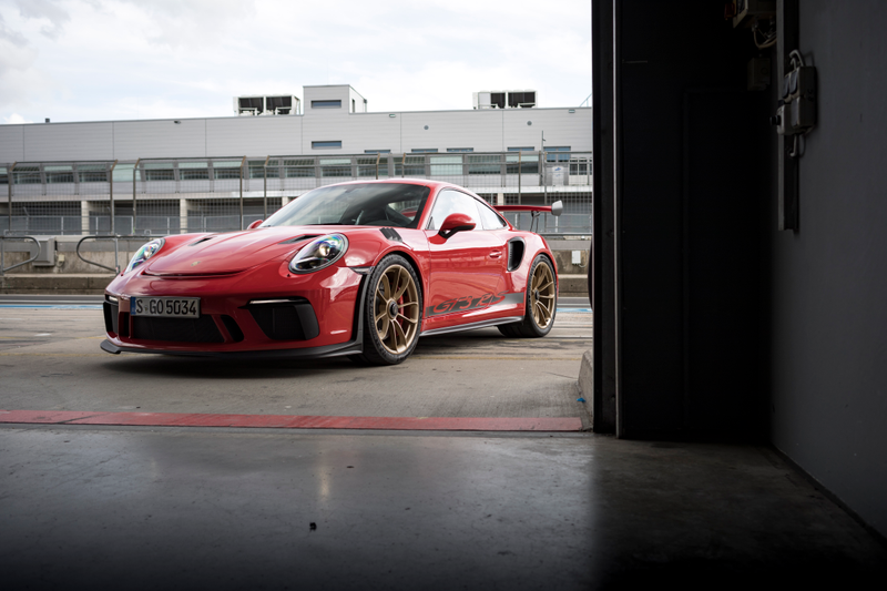 Illustration for article titled Put These Very Good 2019 Porsche 911 GT3 RS Photos In Your Life